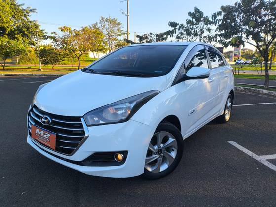 HYUNDAI HB20S 1.6 COMFORT PLUS 16V FLEX 4P AUTOMÁTICO HYUNDAI HB20S 1.6 COMFORT PLUS 16V FLEX 4P AUTOMÁTICO